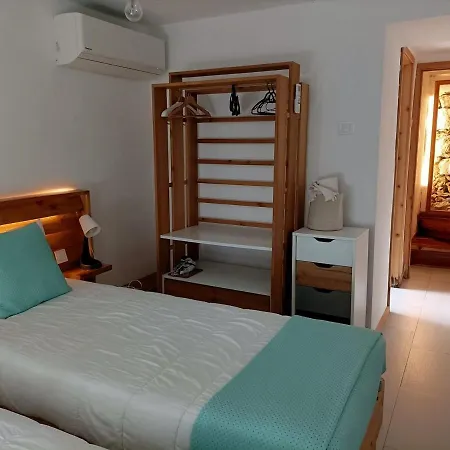 Casa Sol Nascente * 蓬塔德尔加达